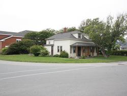 31 Hall Street  Lockeport, NS B0T 1L0