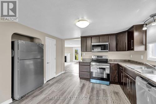 5840 Telfer Road, Sarnia, ON - Indoor Photo Showing Kitchen With Double Sink