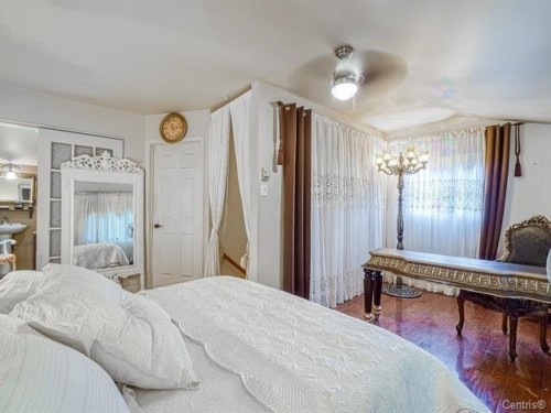 Chambre à coucher principale - 31 Av. St-Denis, Saint-Sauveur, QC - Indoor Photo Showing Bedroom