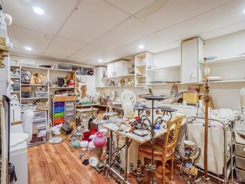 Salle familiale - 31 Av. St-Denis, Saint-Sauveur, QC - Indoor