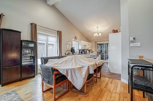 Salle à manger - 33 Av. St-Denis, Saint-Sauveur, QC - Indoor Photo Showing Dining Room