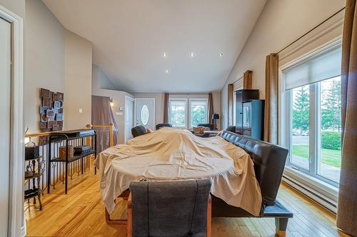 Salle à manger - 33 Av. St-Denis, Saint-Sauveur, QC - Indoor Photo Showing Bedroom