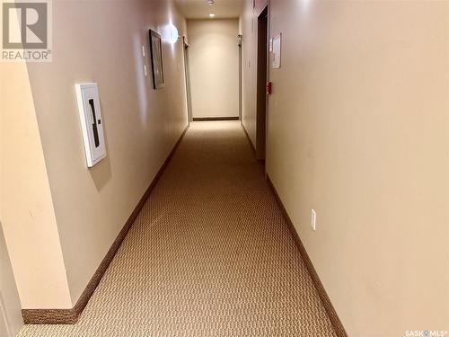 122 121 Willowgrove Crescent, Saskatoon, SK - Indoor Photo Showing Other Room