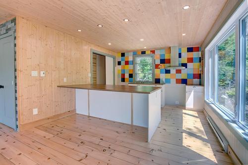 Cuisine - 51Z  - 53Z Av. Gagné, Saint-Côme, QC - Indoor