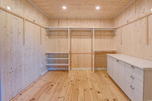 Penderie (Walk-in) - 51Z  - 53Z Av. Gagné, Saint-Côme, QC - Indoor Photo Showing Other Room