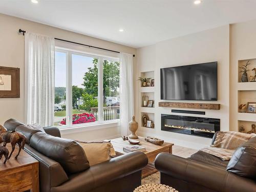 232/236 Victoria Street, Digby, NS 