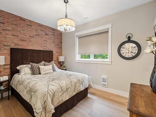 232/236 Victoria Street, Digby, NS 