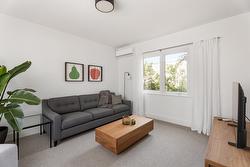 205-260B Ch. du Bord-du-Lac-Lakeshore  Pointe-Claire, QC H9S 4R9