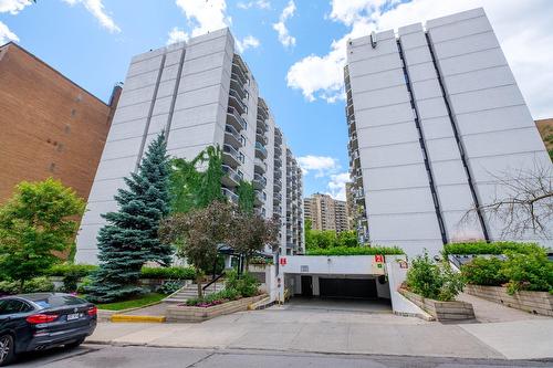 308-3470 Rue Simpson  Montréal (Ville-Marie), QC H3G 2J5