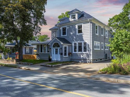 57 Alexandra Avenue  Bridgewater, NS B4V 1H2