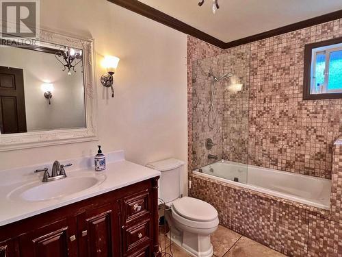 1973 Tranquille Road, Kamloops, BC - Indoor Photo Showing Bathroom