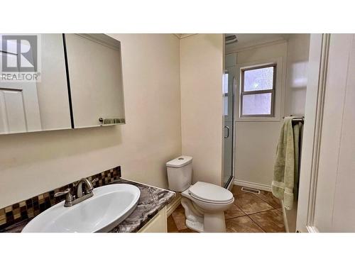 1973 Tranquille Road, Kamloops, BC - Indoor Photo Showing Bathroom