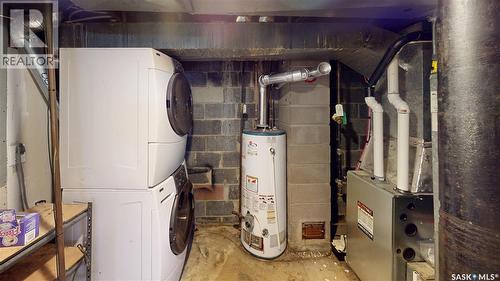 56 Froom Crescent, Regina, SK - Outdoor