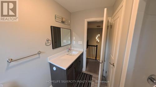 550 Bonaventure Court, Greater Sudbury, ON - Indoor Photo Showing Bathroom