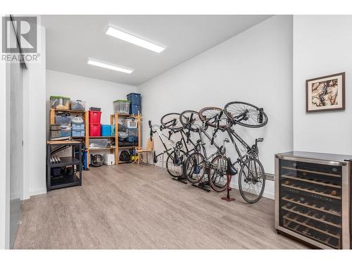 7934 Graystone Drive, Coldstream, BC - Indoor Photo Showing Other Room