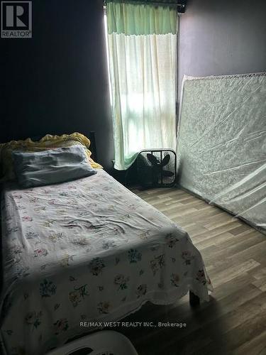 161 - 252 John Garland Boulevard, Toronto, ON - Indoor Photo Showing Bedroom