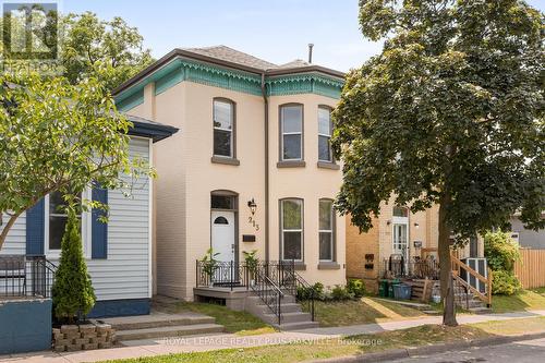 213 DARLING STREET  Brantford, ON N3S 3X1