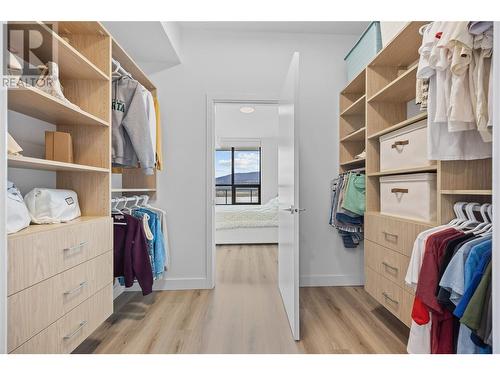 1488 Bertram Street Unit# 3201, Kelowna, BC - Indoor With Storage