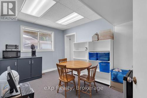 22 Harvey Street, Tillsonburg, ON - Indoor