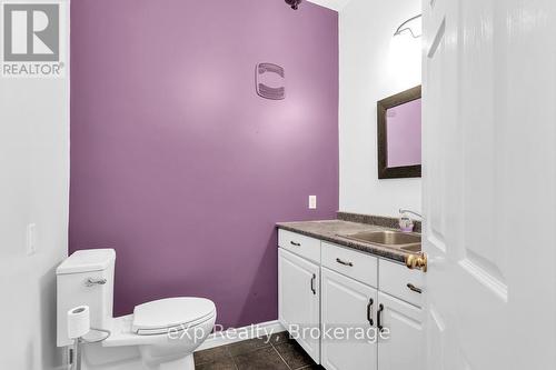 22 Harvey Street, Tillsonburg, ON - Indoor Photo Showing Bathroom
