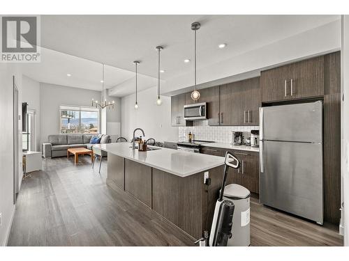 3638 Mission Springs Drive Unit# 505, Kelowna, BC - Indoor Photo Showing Kitchen With Upgraded Kitchen