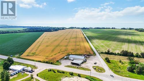 5706 Lakeshore Road, Plympton-Wyoming, ON 