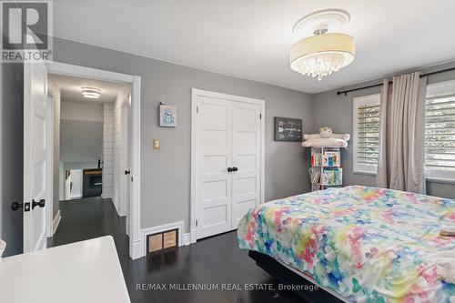250 Daphne Avenue, Mississauga, ON - Indoor Photo Showing Bedroom