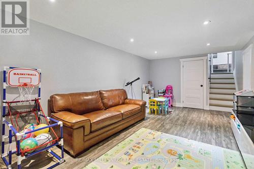 250 Daphne Avenue, Mississauga, ON - Indoor