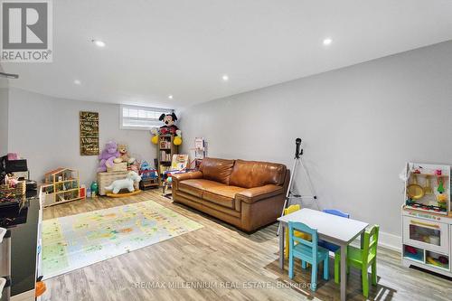 250 Daphne Avenue, Mississauga, ON - Indoor