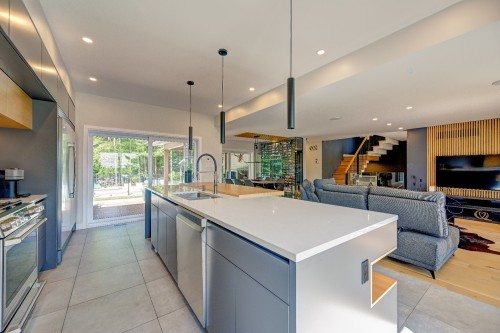 Cuisine - 908  - 908A Tsse Bon-Air, Saint-Jérôme, QC - Indoor Photo Showing Kitchen With Upgraded Kitchen