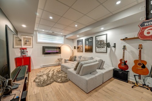 Salle familiale - 908  - 908A Tsse Bon-Air, Saint-Jérôme, QC - Indoor