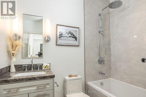 Th4 - 1 Strathgowan Avenue, Toronto, ON - Indoor Photo Showing Bathroom