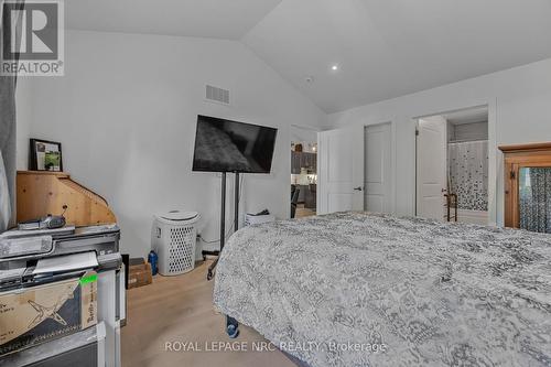 3604 Hibbard Street, Fort Erie (Ridgeway), ON - Indoor Photo Showing Bedroom