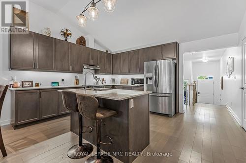 3604 Hibbard Street, Fort Erie (Ridgeway), ON - Indoor Photo Showing Kitchen With Upgraded Kitchen