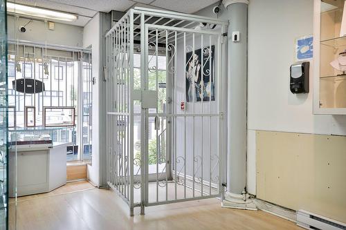 Hall d'entrée/Vestibule - 1981 Rue Jean-Talon E., Montréal (Villeray/Saint-Michel/Parc-Extension), QC - Indoor Photo Showing Other Room