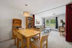 209-1105 Henry Rd  Courtenay, BC V9J 1L0