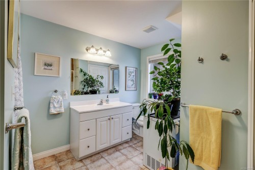 4840 Blue Heron Dr, Bowser, BC 