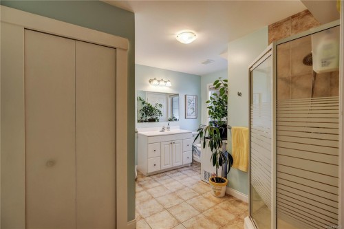 4840 Blue Heron Dr, Bowser, BC 