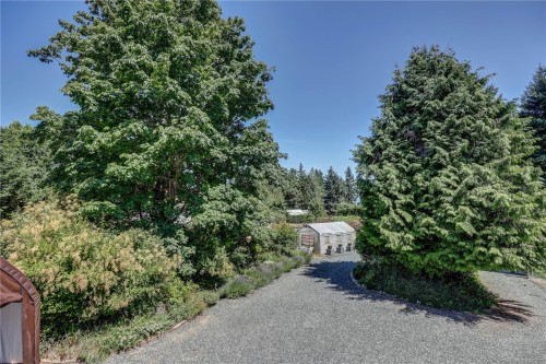 4840 Blue Heron Dr, Bowser, BC 