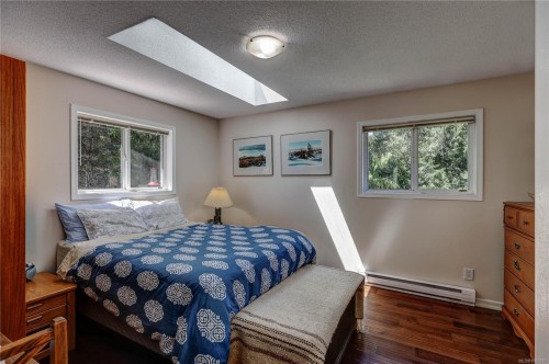 4840 Blue Heron Dr, Bowser, BC 