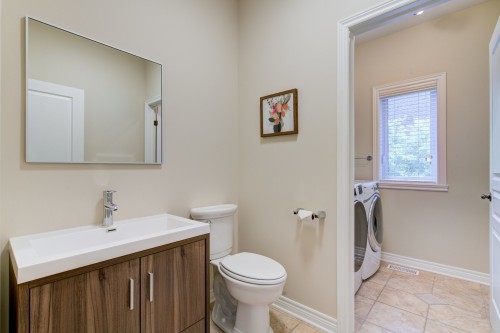 Powder room - 53 Rue De Chaumont, Blainville, QC - Indoor Photo Showing Bathroom