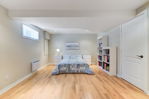 Bedroom - 53 Rue De Chaumont, Blainville, QC - Indoor Photo Showing Bedroom