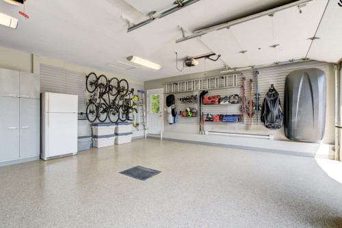 Garage - 53 Rue De Chaumont, Blainville, QC - Indoor Photo Showing Garage