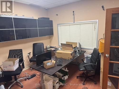 34 - 165 East Beaver Creek Road, Richmond Hill, ON 