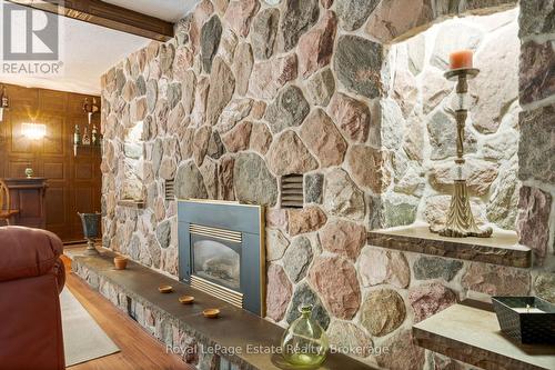 With natural gas fireplace - 97 Dorena Crescent, South Bruce Peninsula, ON - Indoor With Fireplace