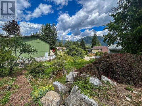 822 Richards West Street, Nelson, BC - Outdoor