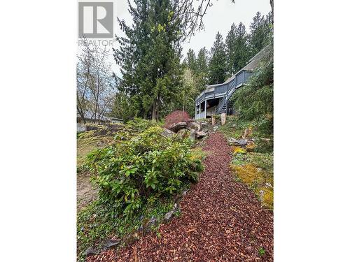 822 Richards West Street, Nelson, BC - Outdoor