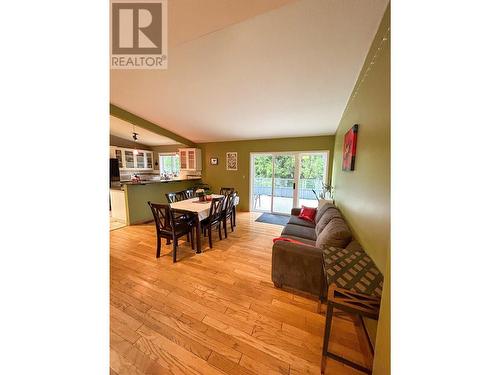822 Richards West Street, Nelson, BC - Indoor