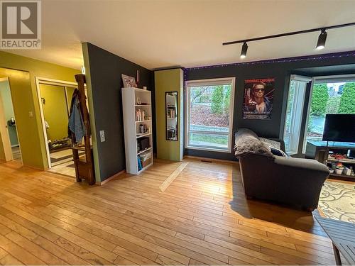 822 Richards West Street, Nelson, BC - Indoor