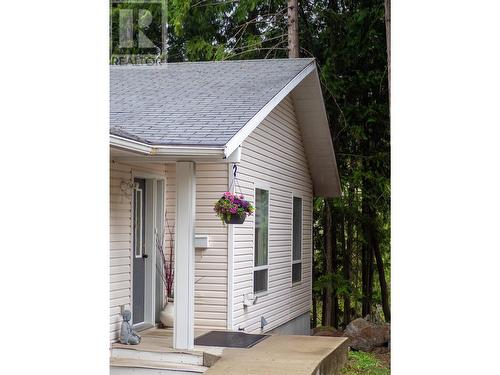 822 Richards West Street, Nelson, BC - Outdoor